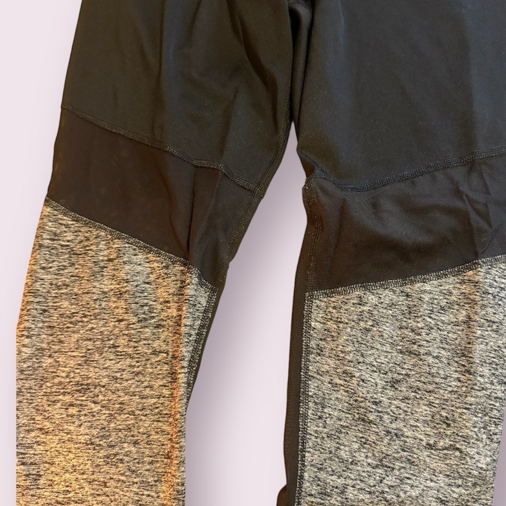 Express EXP Core Performance Athletic Capris - image 3